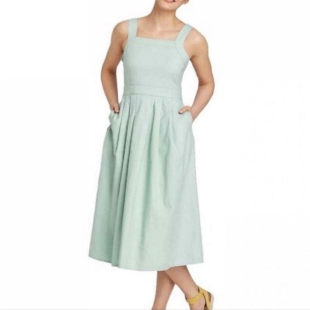 Universal Thread Green Sleeveless Square Neck Midi Dress